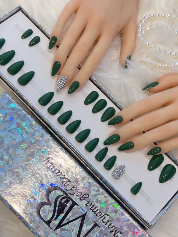 Dark Green & Glitters