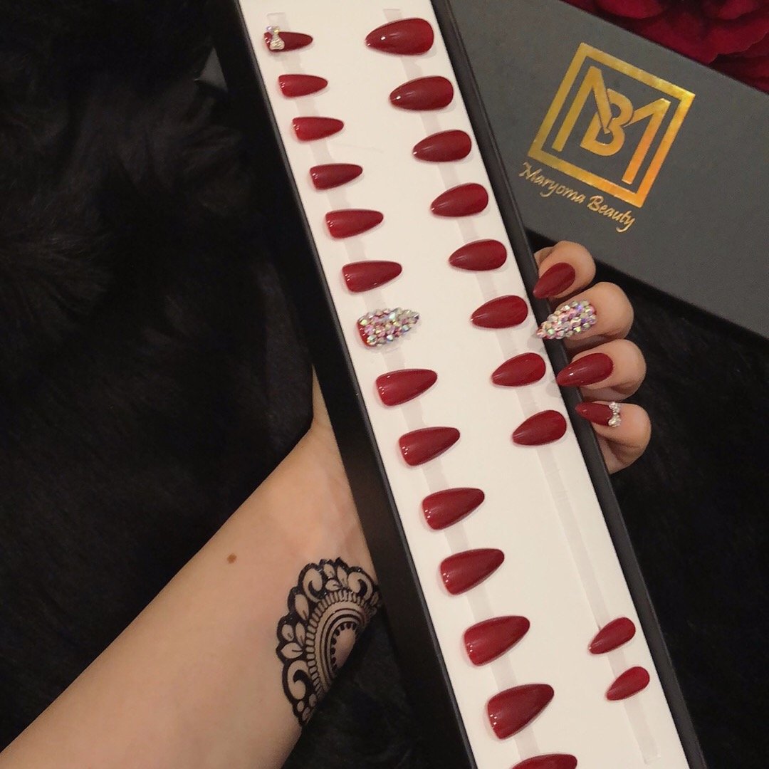 Sharp Medium-Maroon Shade