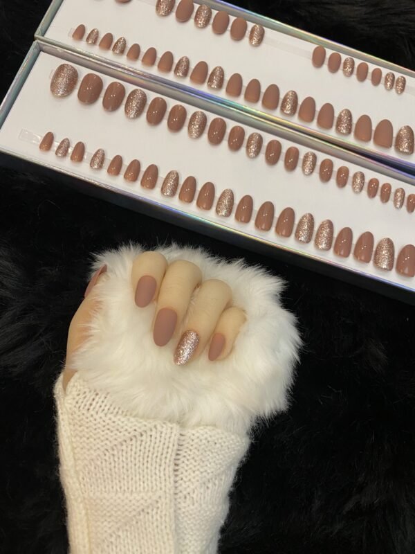 Brownish & Glitters
