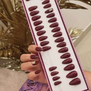 حاد عنابي غامق مع كريستال