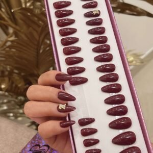 حاد عنابي غامق مع كريستال