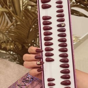 حاد عنابي غامق مع كريستال