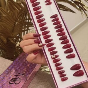 حاد عنابي مع كريستال