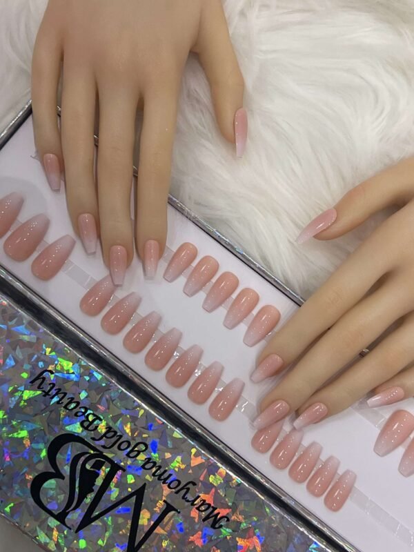 nude base ombre