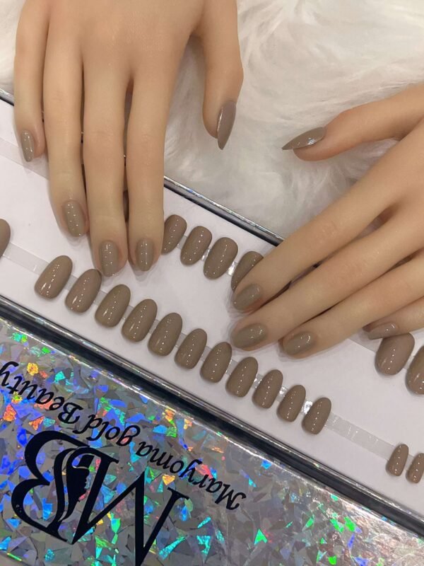 nude oval
