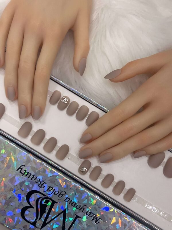 matt nude short oval