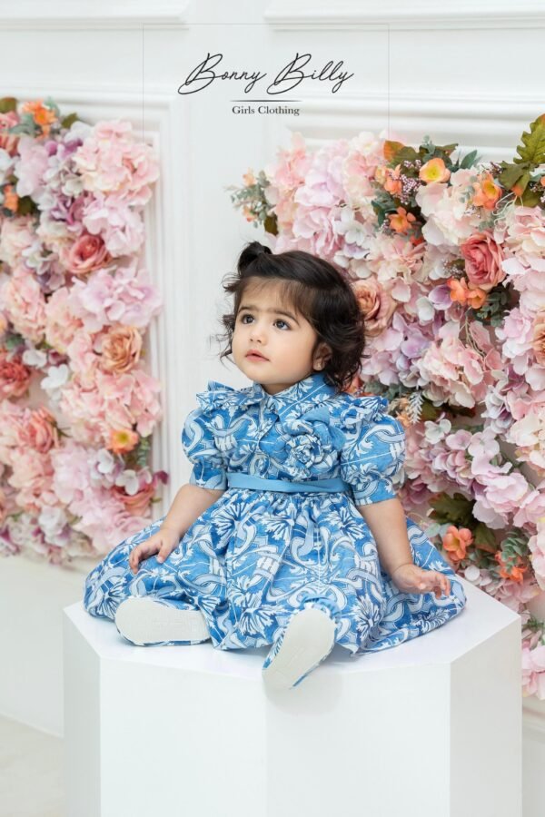 فستان ازرق مع الشوز